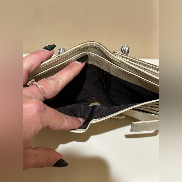 Gucci GG Hasler Horsebit Bifold Wallet - Picture 10 of 13